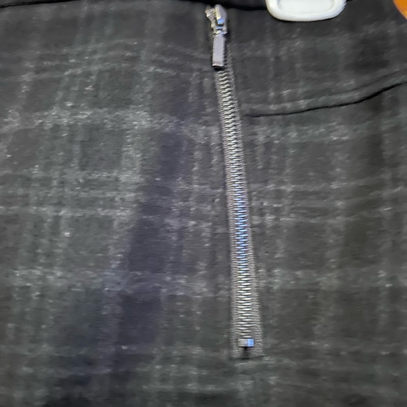 Willi Smith Wool mini skirt with zippers. - Picture 3 of 8